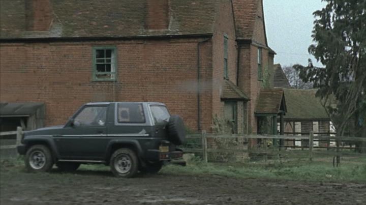 Daihatsu Sportrak [F300]