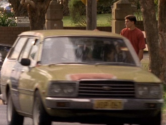 1977 Toyota Corona Wagon [RT118]