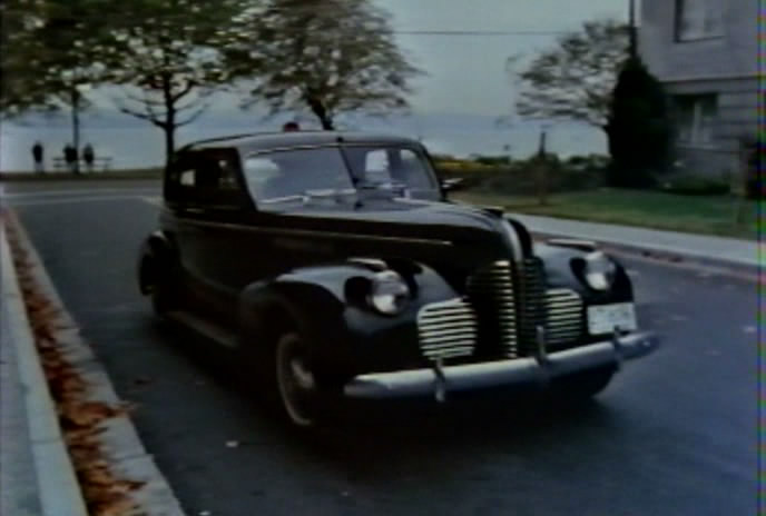 1940 Buick Limited 80 Sedan [81]