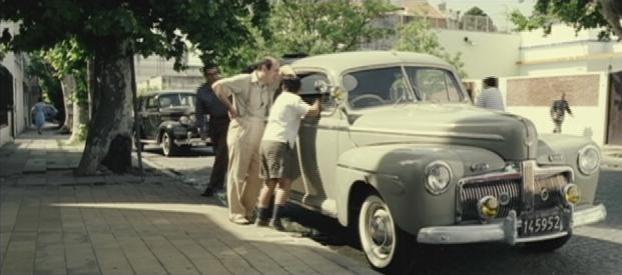 1942 Ford Super De Luxe Sedan Coupe [21A]