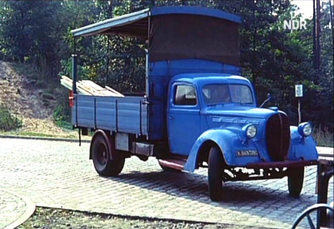 1938 Ford V8 1½-Ton