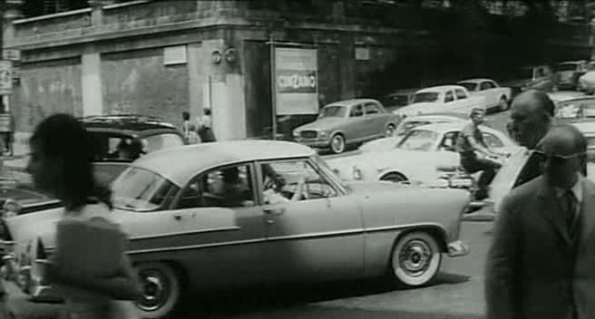 1955 Simca Vedette Versailles