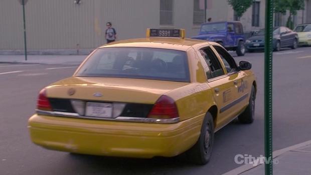 2003 Ford Crown Victoria Commercial Taxi Package LWB [P70]