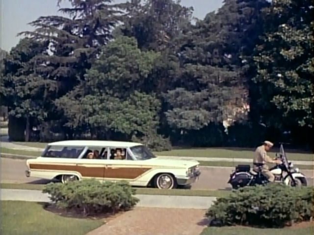1963 Ford Country Squire 9-Passenger [71A]