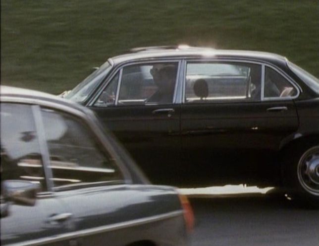 1974 Jaguar XJ6 L [Series II]