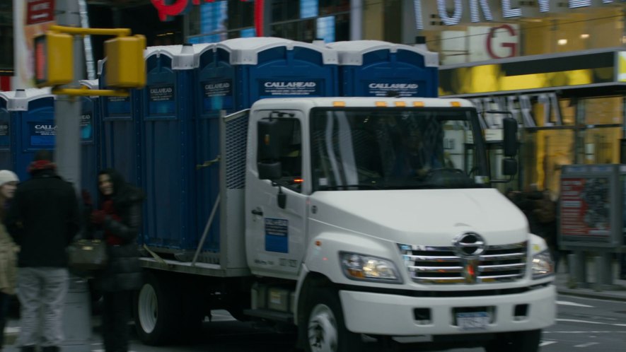 2005 Hino 268