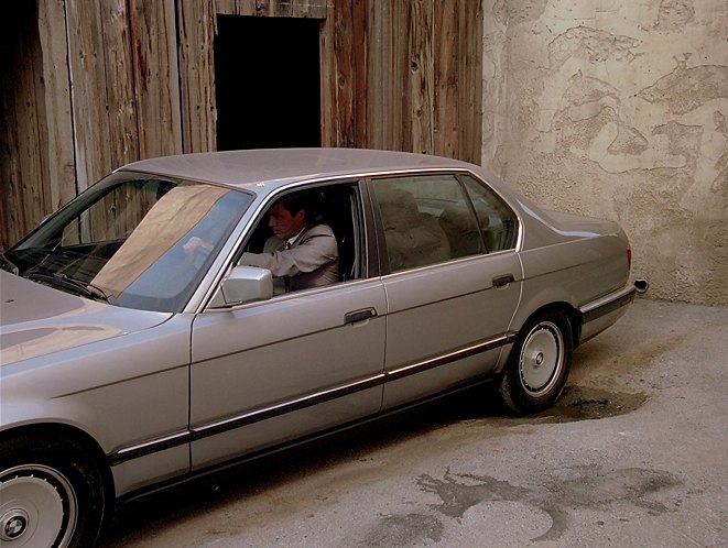 1988 BMW 750iL [E32]