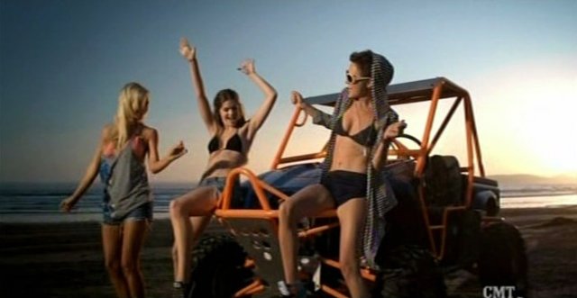 Yamaha Rhino Modified