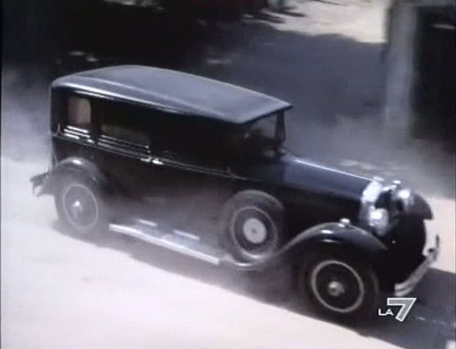 1930 Packard Custom Eight 5-Passenger Sedan [740]