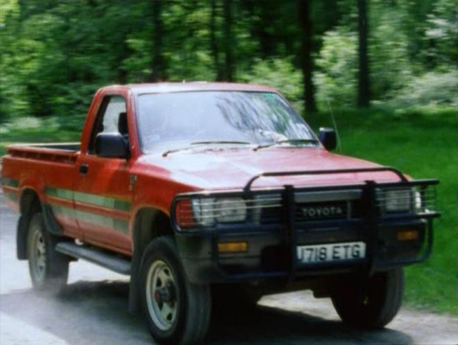 1989 Toyota Hilux 4WD [N100]