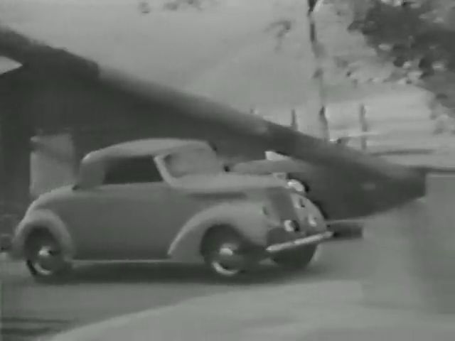 1937 Ford V8 De Luxe Club Convertible [78]