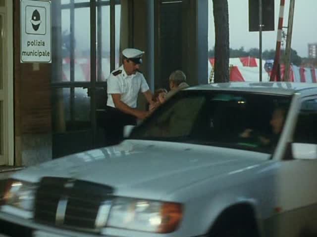 1990 Mercedes-Benz [W124]