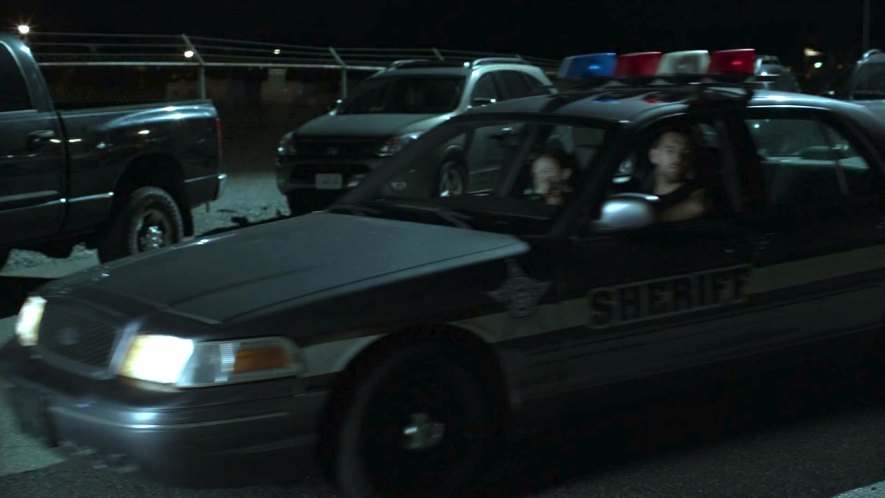 2003 Ford Crown Victoria