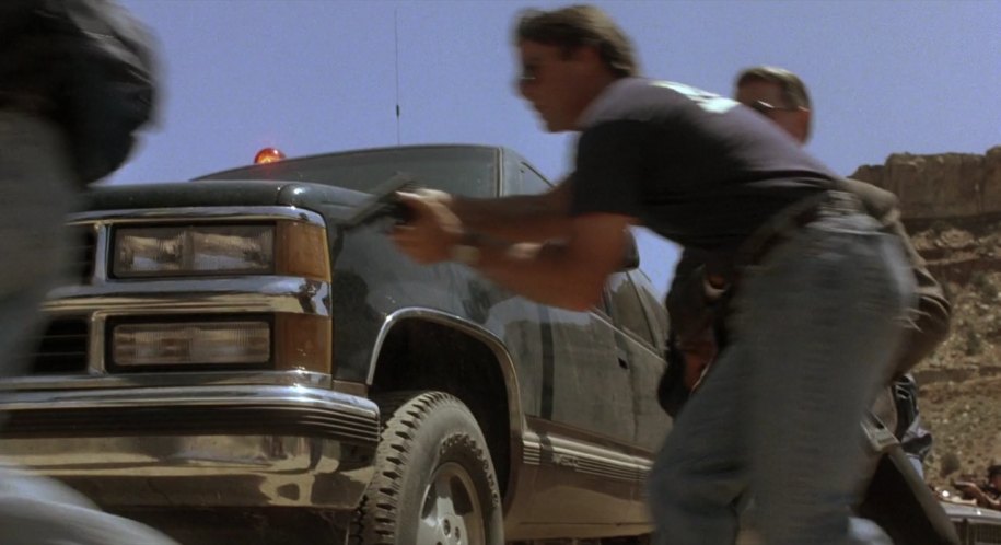 1995 Chevrolet Suburban K-1500 [GMT410]