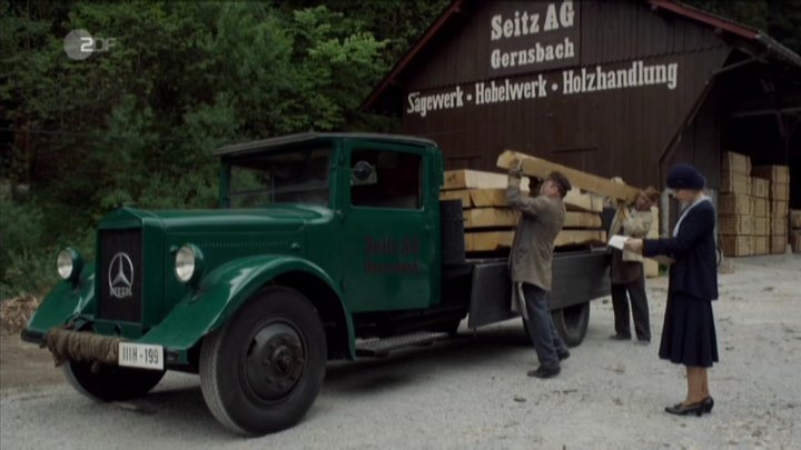 1932 Mercedes-Benz LO 2000