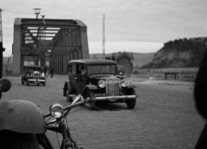 1933 Renault Vivaquatre Conduite Intérieure [Type KZ9]