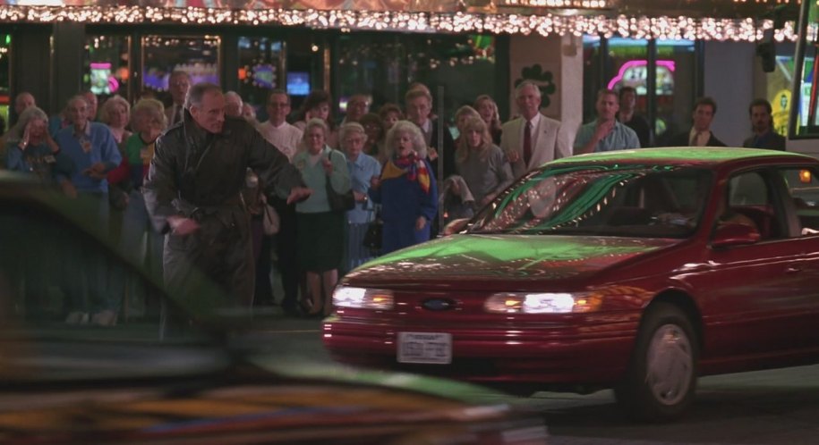 1994 Ford Taurus GL [DN5]