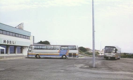 K�ssbohrer Setra S 215 HD