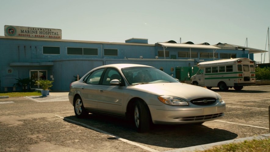 2002 Ford Taurus SE [D186]