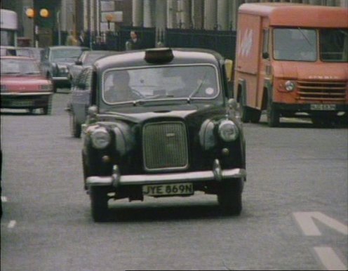 1975 Commer Walk-Thru [KC40]