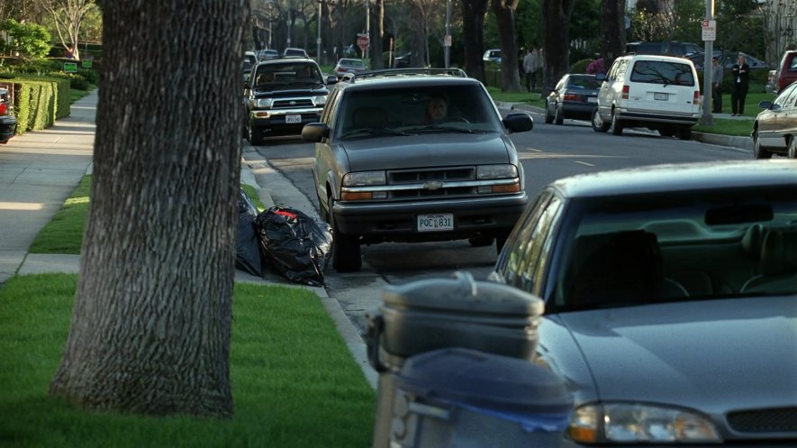 1999 Chevrolet Blazer [GMT330]