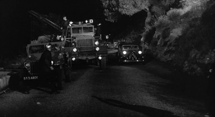 Ward LaFrance Model 1000 Heavy Wrecker