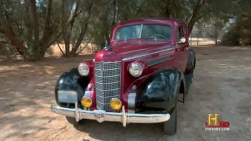 1937 Oldsmobile Eight Four-Door Sedan [L-37]