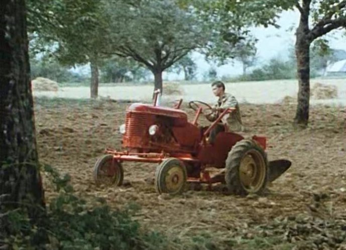 Massey-Harris Pony 811