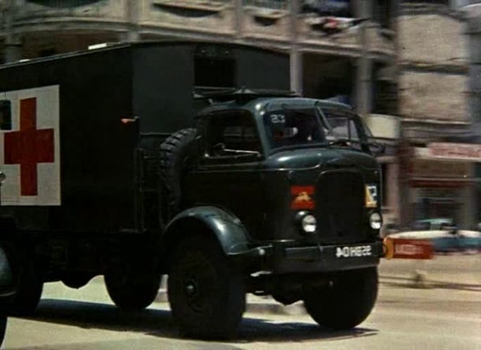 1952 Fordson Thames E4 Ambulance 3-Ton 4x4 FV13302