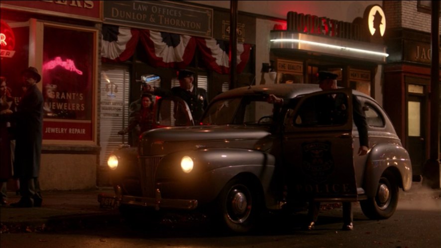 1941 Ford Super De Luxe Fordor