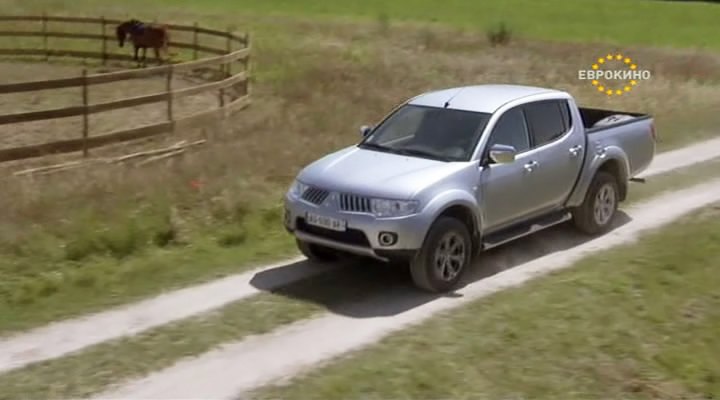 2010 Mitsubishi L-200 [KB]