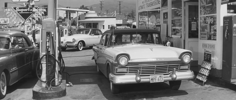 1957 Ford Custom 300 Town Sedan
