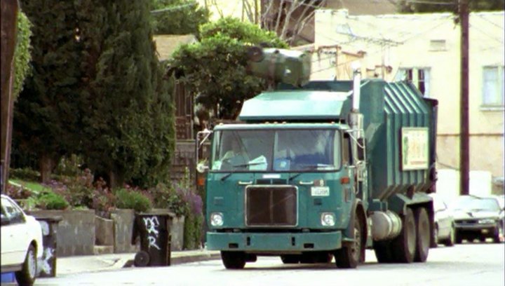 1996 Volvo WX 64 AMREP