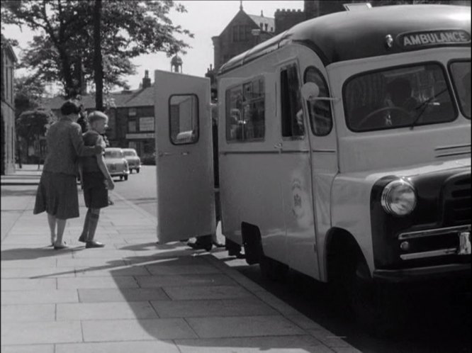 1957 Bedford CAZ Ambulance Levers Lancastrian Minor Mk1