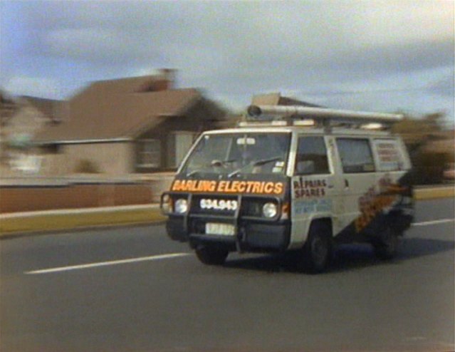 Mitsubishi L-300 Express