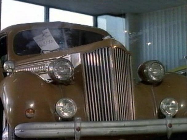 1939 Packard Six Touring Sedan [1700]