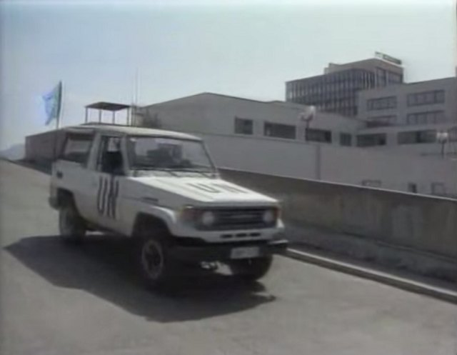 1990 Toyota Land Cruiser [J70]