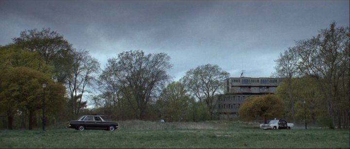 Mercedes-Benz [W114]