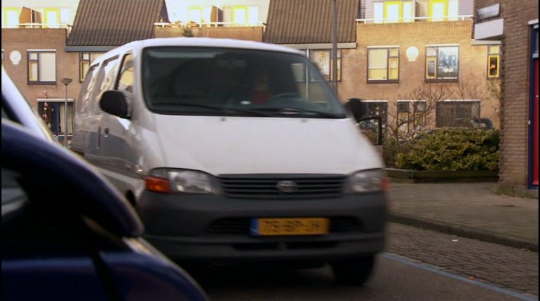 2004 Toyota Hiace 2.5 D-4D [KLH12]