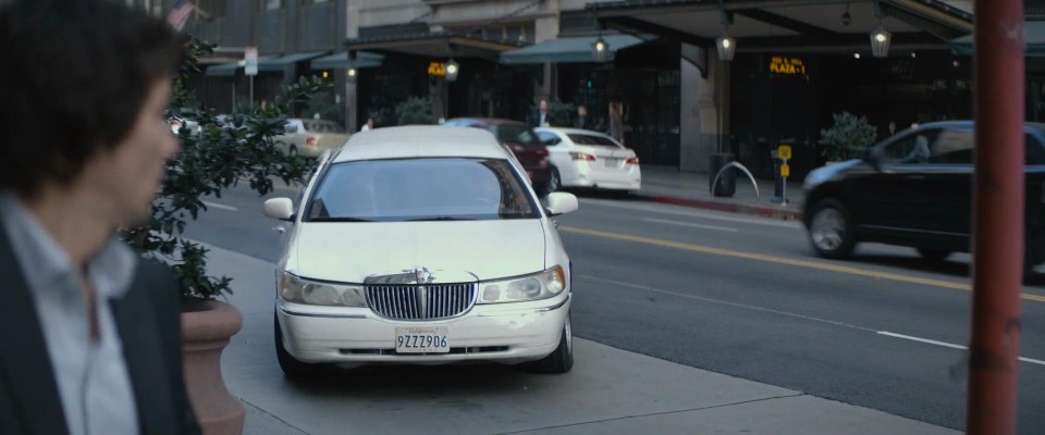 1998 Lincoln Town Car Stretched Limousine