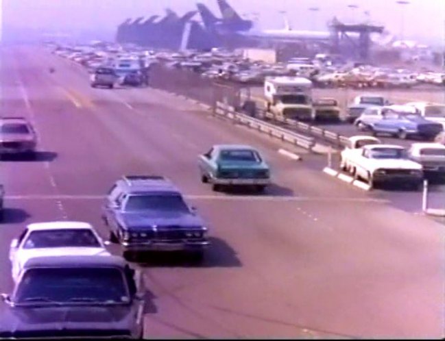 1974 Ford Galaxie 500 Country Sedan