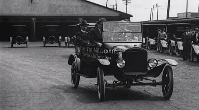 1924 Ford Model T 10 Millionth Touring Car