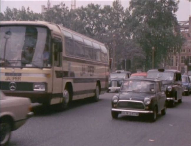 1980 Mercedes-Benz O 303