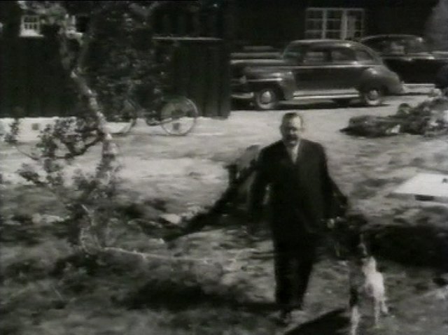 1946 Plymouth De Luxe Four-Door Sedan [P-15-S]