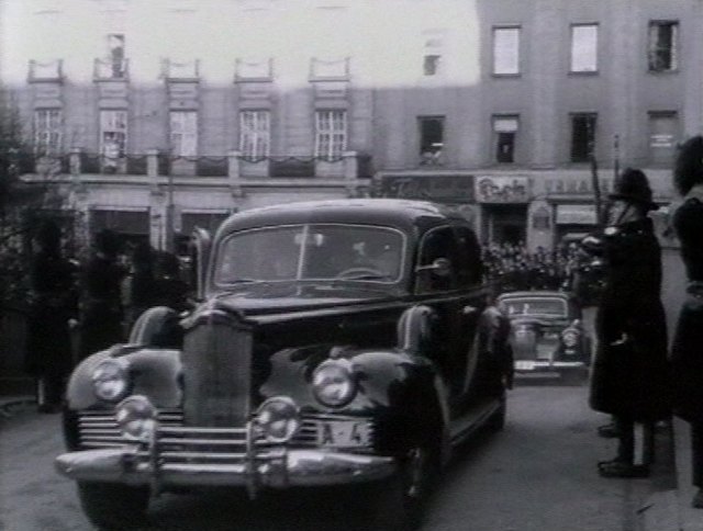 1942 Packard Super Eight One-Sixty