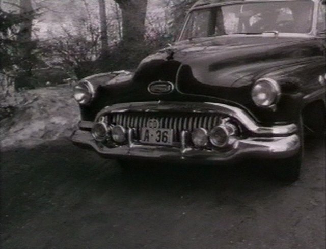 1951 Buick Super Riviera Sedan [52]