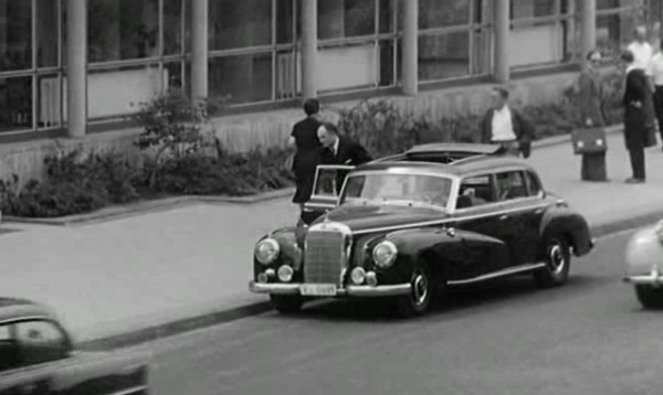 1952 Mercedes-Benz 300 Schiebedach 'Adenauer' [W186.015]
