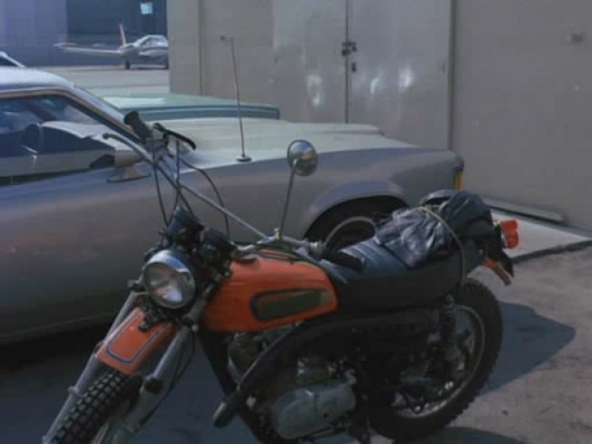 1971 Kawasaki F8 250 Bison