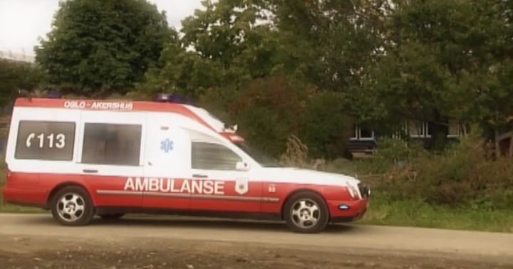 1999 Mercedes-Benz E 290 Turbodiesel Ambulanse VBK Rescueline 210 L [VF210]