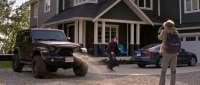 Click for details and comments about this vehicle 2041738
